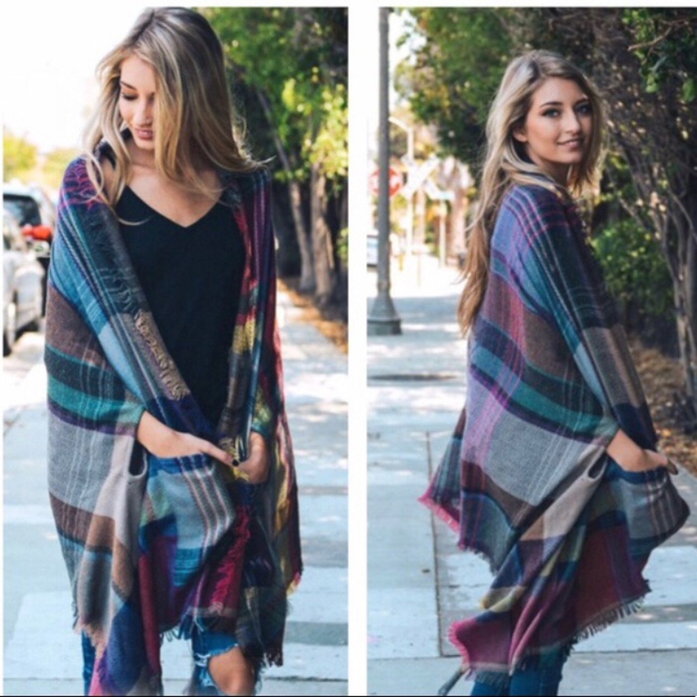 Plaid multi color poncho w/pockets